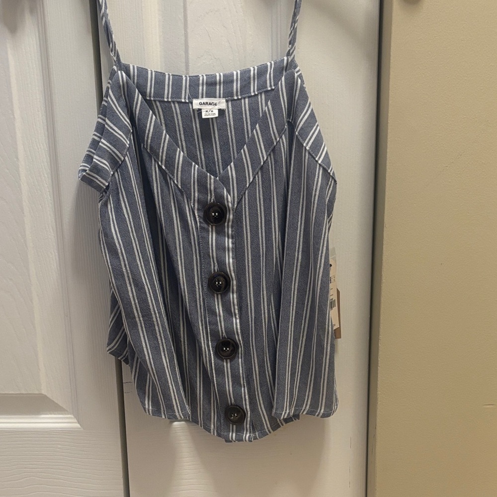 NWT Garage Button Front Cami